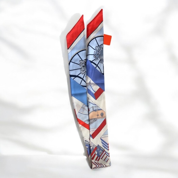 Silk Scarf Classic Horse Design - Picture 2 of 3